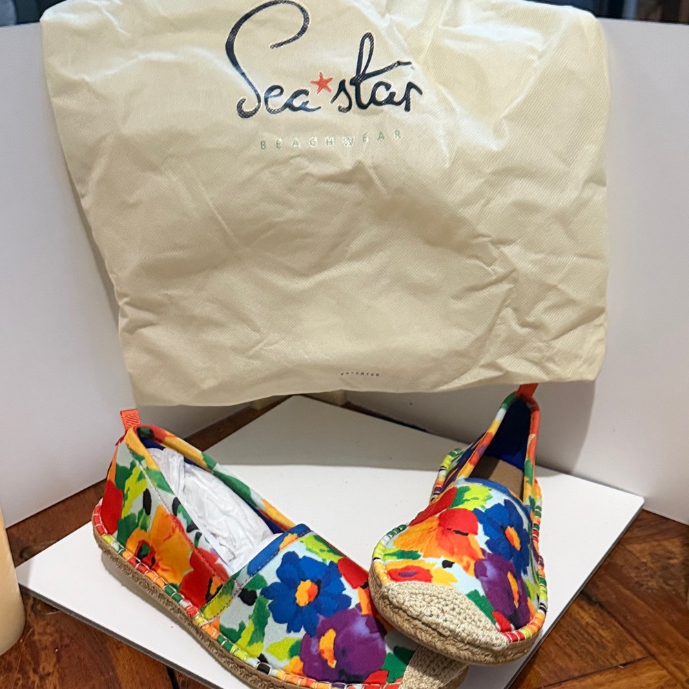 Sea Star Women's Floral Espadrille Sandals